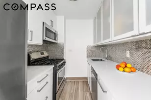 310 E 46th St, New York City, NY 10017 - Photo 4