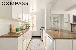 61 W 9th St, New York, NY 10011 - Photo 4