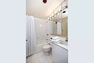 150 W 51st Street #812, New York City, NY 10019 - Photo 6
