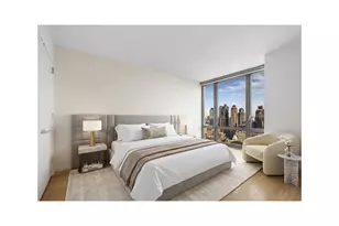 310 W 52nd St, New York, NY 10019 - Photo 6