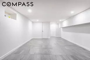 586 E 42nd St, New York City, NY 11203 - Photo 22