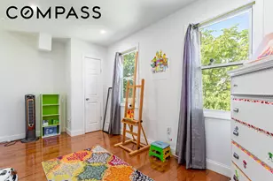 586 E 42nd St, New York City, NY 11203 - Photo 14
