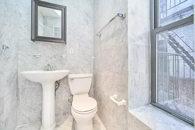 19 Commerce Street #10, New York, NY 10014 - Photo 4