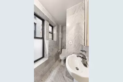 19 Commerce Street #10, New York City, NY 10014 - Photo 4