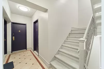 19 Commerce Street #10, New York, NY 10014 - Photo 6
