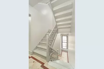 19 Commerce Street #10, New York City, NY 10014 - Photo 8