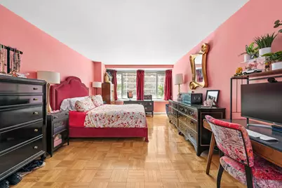 315 W 70th Street #3A, New York City, NY 10023 - Photo 1