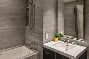 252 South St, New York City, NY 10002 - Photo 4