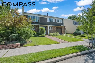 86 Norwalk Ave, New York City, NY 10314 - Photo 2