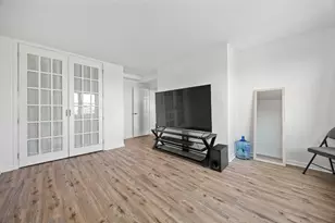 12399 Flatlands Ave, New York City, NY 11208 - Photo 10