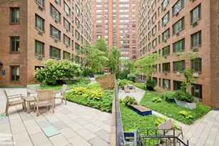 425 E 63rd St, New York City, NY 10065 - Photo 8