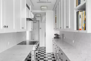 19 E 88th St, New York City, NY 10128 - Photo 14