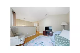 2410 Lodovick Ave, New York City, NY 10469 - Photo 28