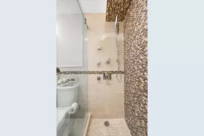 2410 Lodovick Avenue, New York City, NY 10469 - Photo 14