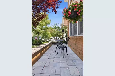 2410 Lodovick Avenue, New York City, NY 10469 - Photo 38