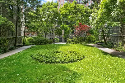 116 Pinehurst Avenue #B12, New York City, NY 10033 - Photo 14