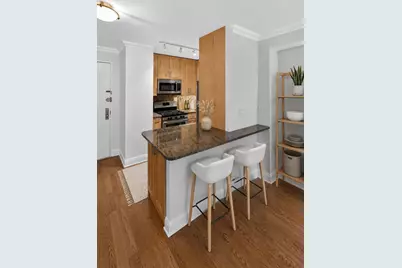 200 E 24th Street #910, New York City, NY 10010 - Photo 4
