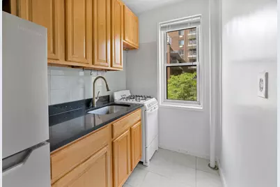350 E 30th Street #3F, New York City, NY 10016 - Photo 2