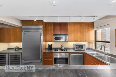 333 E 55th Street #12DE, New York City, NY 10022 - Photo 4