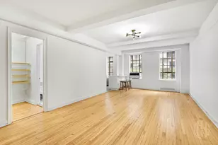 333 W 56th St, New York, NY 10019 - Photo 1