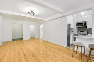 333 W 56th St, New York, NY 10019 - Photo 2