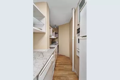 305 W 52nd Street #6A, New York City, NY 10019 - Photo 6