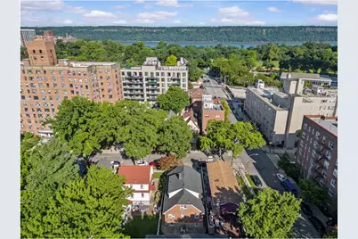 3132 Fairfield Avenue, New York City, NY 10463 - Photo 4