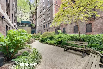 320 E 42nd Street #2318, New York City, NY 10017 - Photo 18