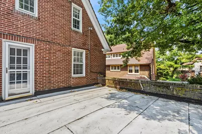 180 Greenway S, Forest Hills, NY 11375 - Photo 24