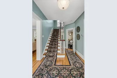 180 Greenway S, New York City, NY 11375 - Photo 16