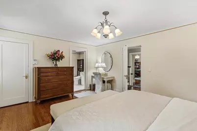 180 Greenway S, Forest Hills, NY 11375 - Photo 20