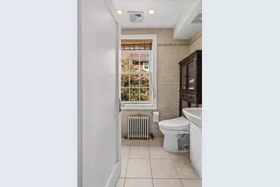 180 Greenway S, New York City, NY 11375 - Photo 22