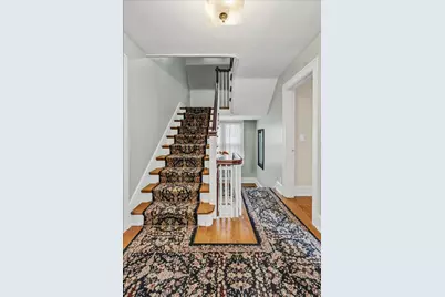 180 Greenway S, New York City, NY 11375 - Photo 30