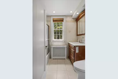 180 Greenway S, New York City, NY 11375 - Photo 28