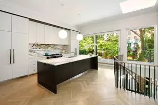 37 Sidney Pl, New York City, NY 11201 - Photo 8