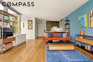 464 W 44th St, New York City, NY 10036 - Photo 2