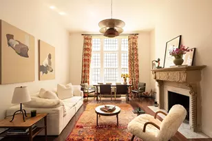 165 E 60th St, New York City, NY 10022 - Photo 1