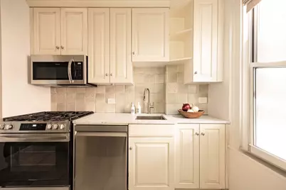 165 E 60th Street #6D, New York, NY 10022 - Photo 8