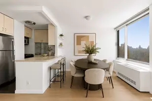270 W 17th St, New York City, NY 10011 - Photo 4