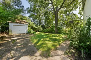 12 Carolina Rd, Douglaston, NY 11362 - Photo 24