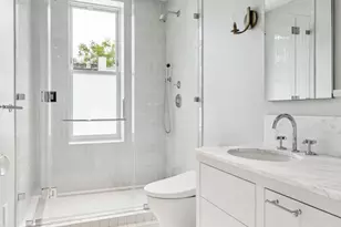 611 2nd St, New York City, NY 11215 - Photo 20