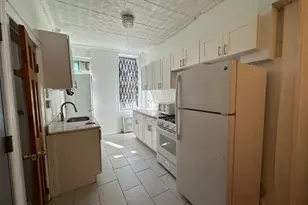 223 Van Brunt St, New York City, NY 11231 - Photo 2
