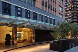 200 E 62nd St, New York City, NY 10065 - Photo 16