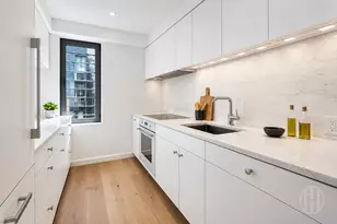 200 E 62nd St, New York, NY 10065 - Photo 2