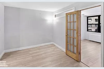 305 E 40th Street #5A, New York City, NY 10017 - Photo 6