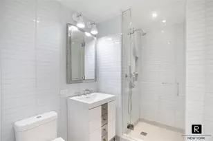 212 Warren St, New York City, NY 10282 - Photo 10