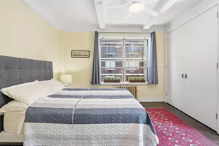 345 W 55th St, New York City, NY 10019 - Photo 10