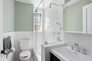 345 W 55th St, New York City, NY 10019 - Photo 12