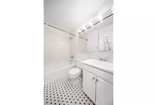275 W 96th St, New York, NY 10025 - Photo 6