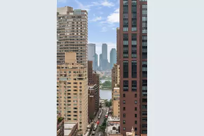310 E 53rd Street #19A, New York City, NY 10022 - Photo 2
